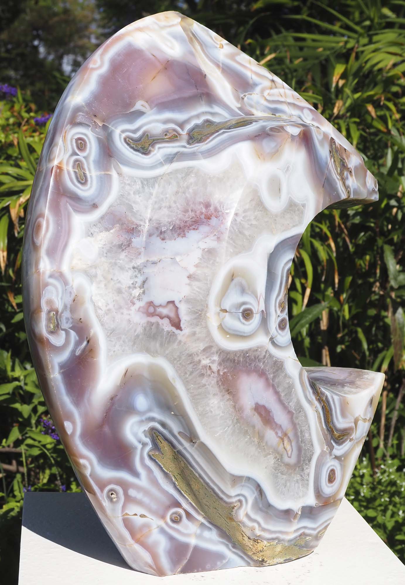 Agate contemporary Shona sculpture - Happy Anniversary by Tafadzwa Tandi - front left