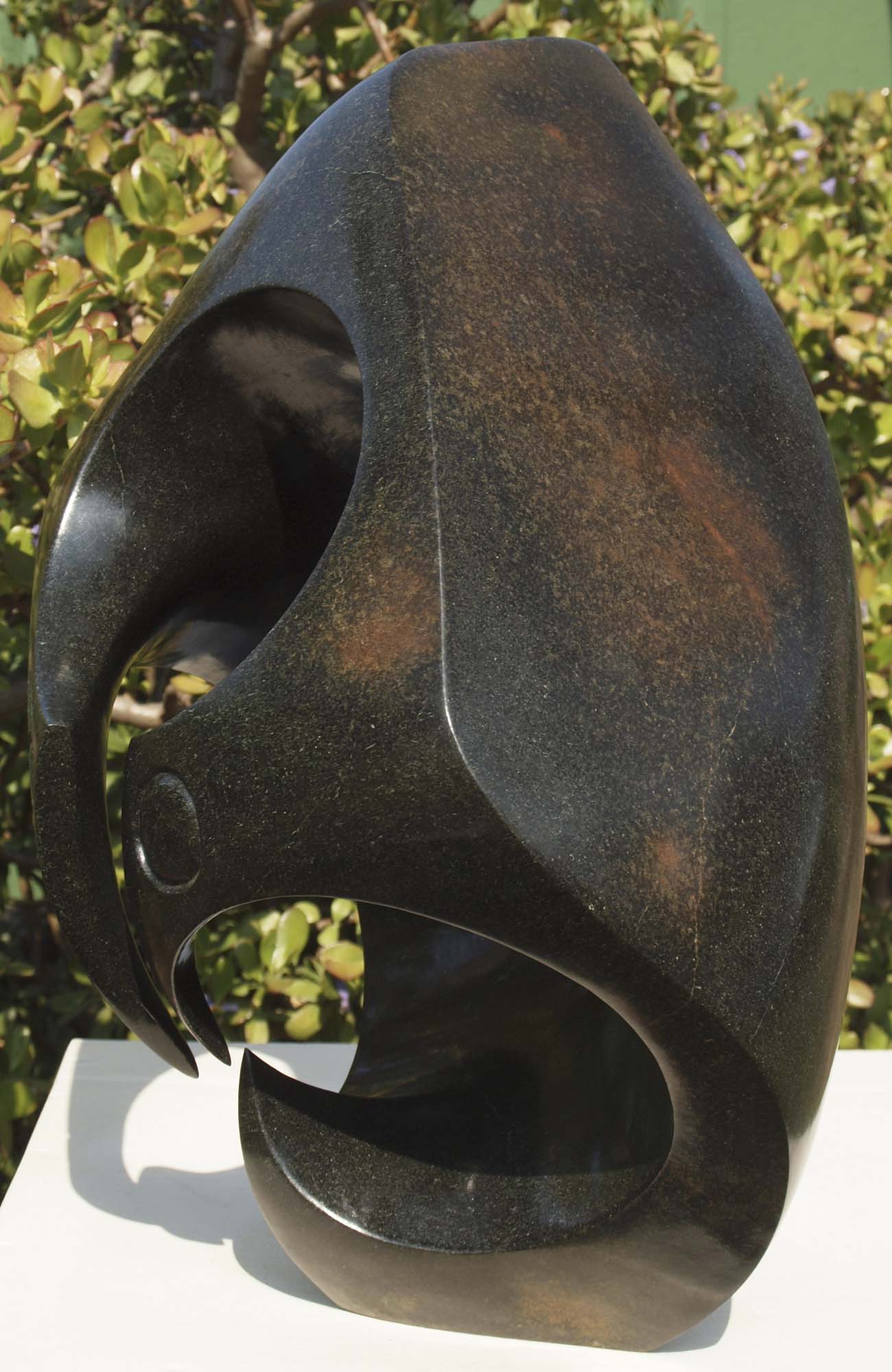 Abstract bird Zimbabwe stone sculpture - Listening Birds by Nesbert Mukomberanwa - right side