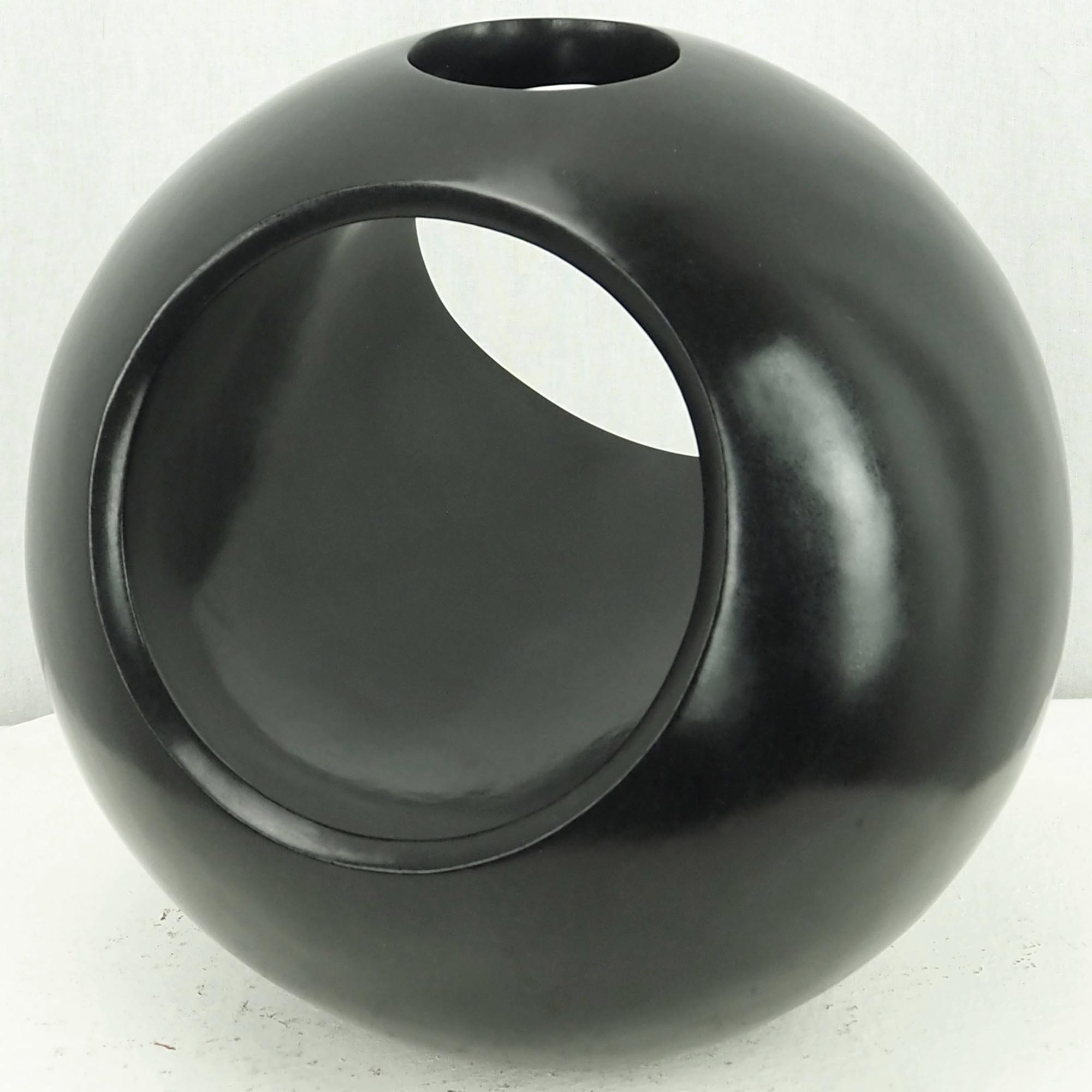 Round sculpture lovers sphere circle art - Hugging by Nesbert Mukomberanwa - image 6